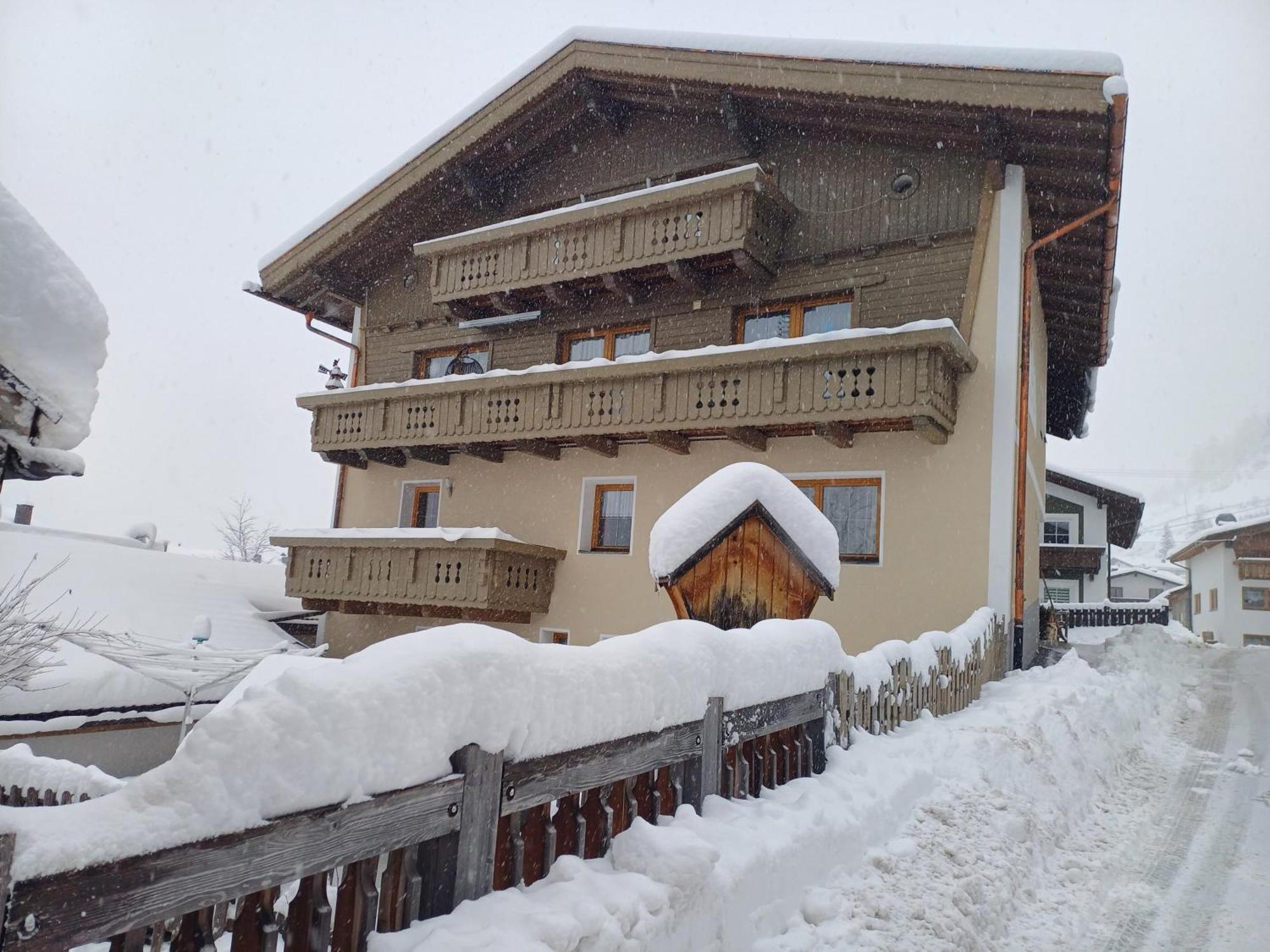 Appartamento Haus Dilitz-Theiner - Bachbluete Nauders Esterno foto